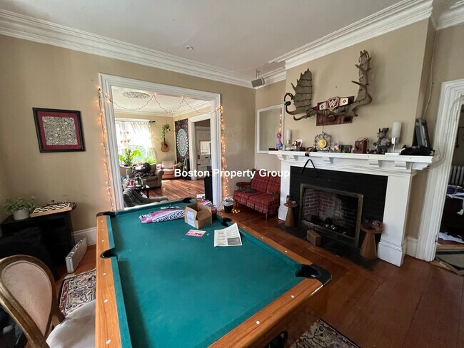 Foto del edificio - 13 Sparhawk St