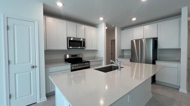 Building Photo - 2355 Amorie Dr