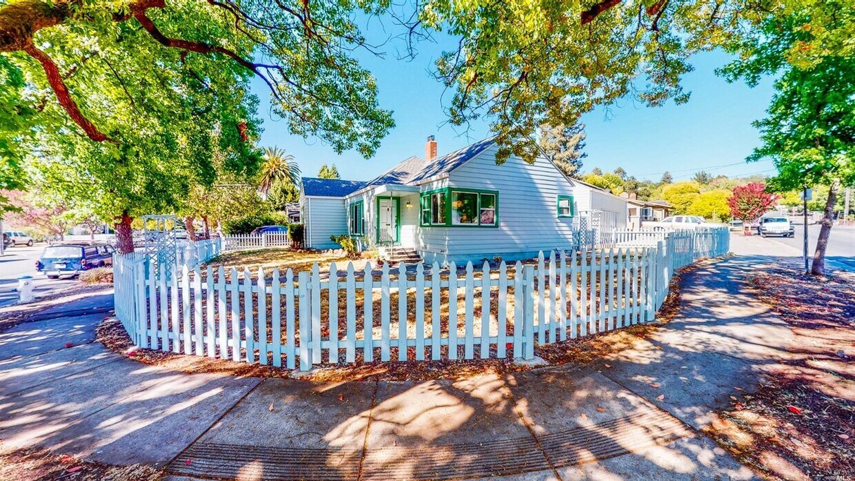 2200 Humboldt St, Santa Rosa, CA 95404 House for Rent in Santa Rosa