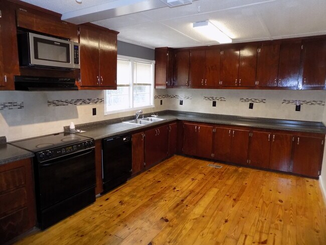 Building Photo - Apartment in Quitman