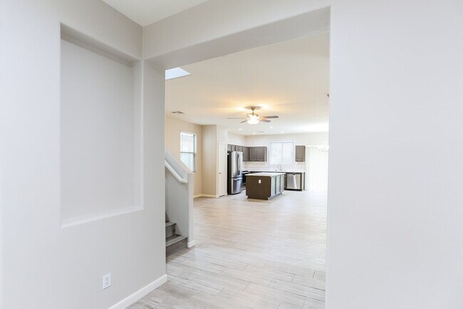 Foto del edificio - 9380 W Williams St