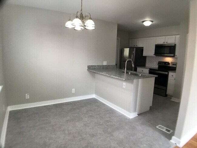 Building Photo - 8144 Appleton Dr