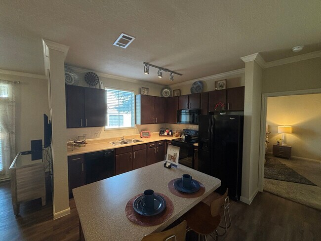 Foto del edificio - 1811 Medical Pkwy