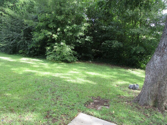 Foto del edificio - 139 Tabatha St