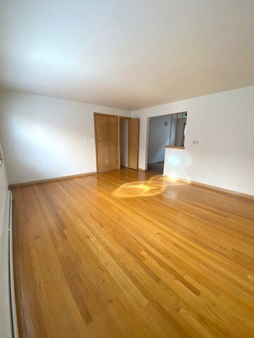 Foto del edificio - 3119 N Narragansett Ave