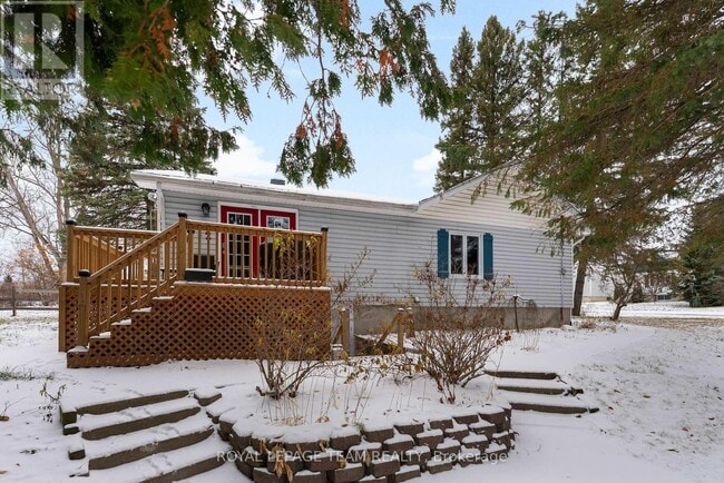 Building Photo - 612 Karen St