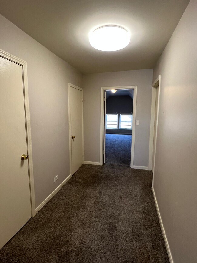 Photo - 646 N Long Ave Townhome