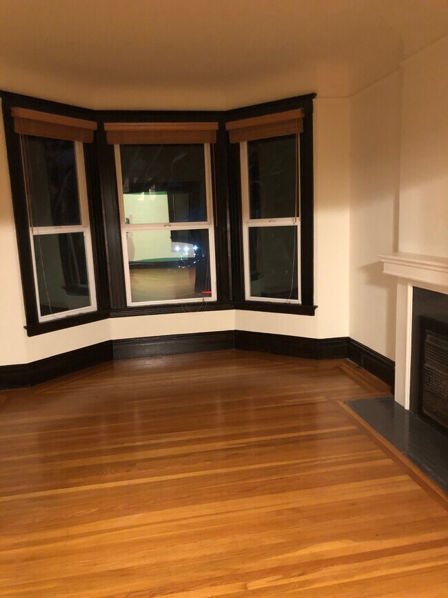 Foto del edificio - 1308 Dolores St