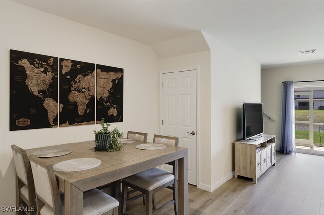 Foto del edificio - 15338 Wildflower Cir