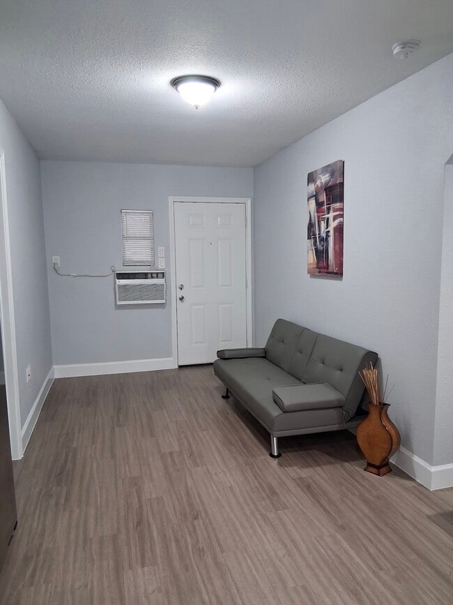 Building Photo - 5304 Arapahoe St