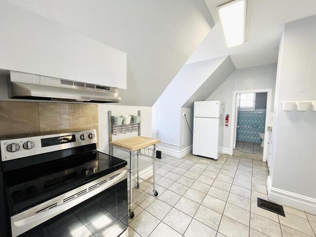 Foto del edificio - 271 E St E