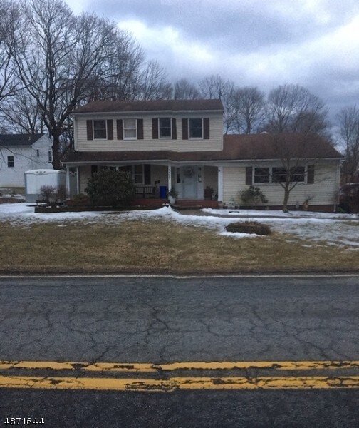 Primary Photo - 327 Sand Shore Rd