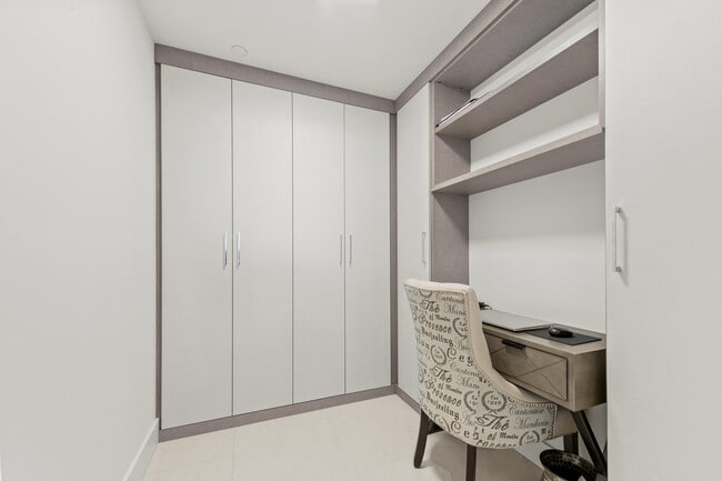 Foto del edificio - 5000 N Ocean Dr