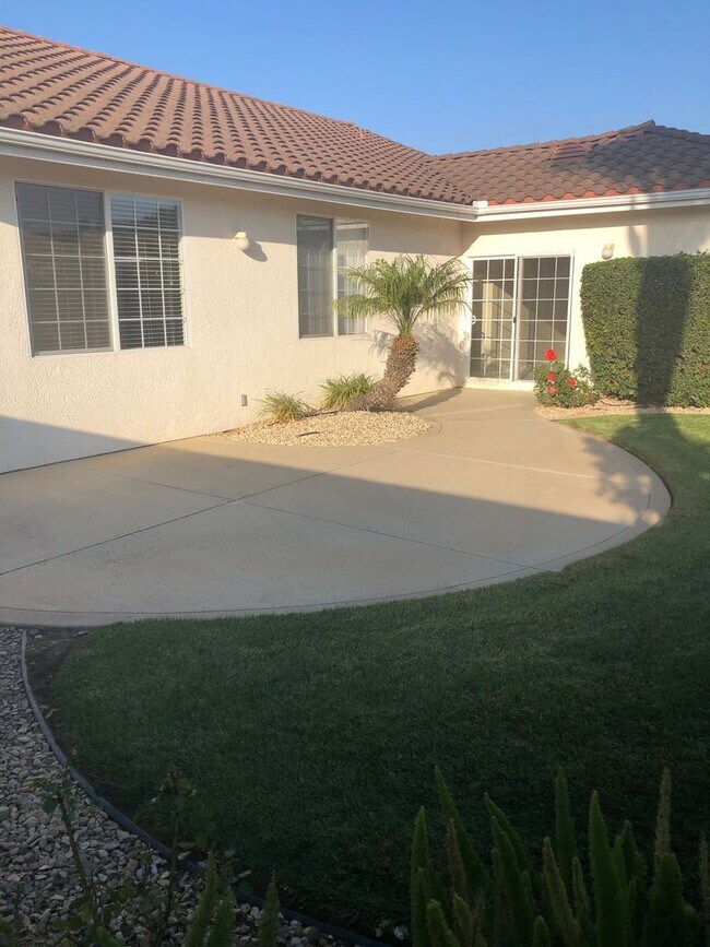 Foto del edificio - 512 San Diego St