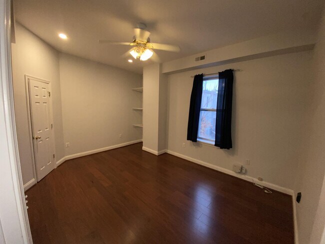 Building Photo - 1251 I St NE