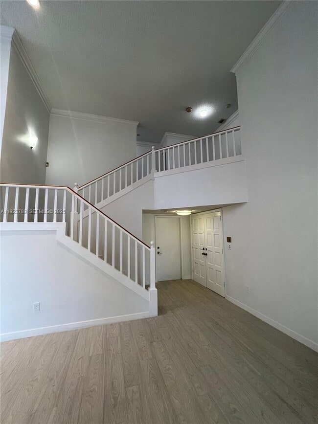 Foto del edificio - 6124 SW 149th Ave