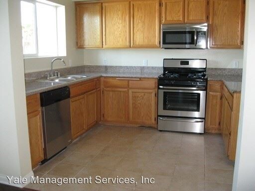 Foto del edificio - 12130 Hart St