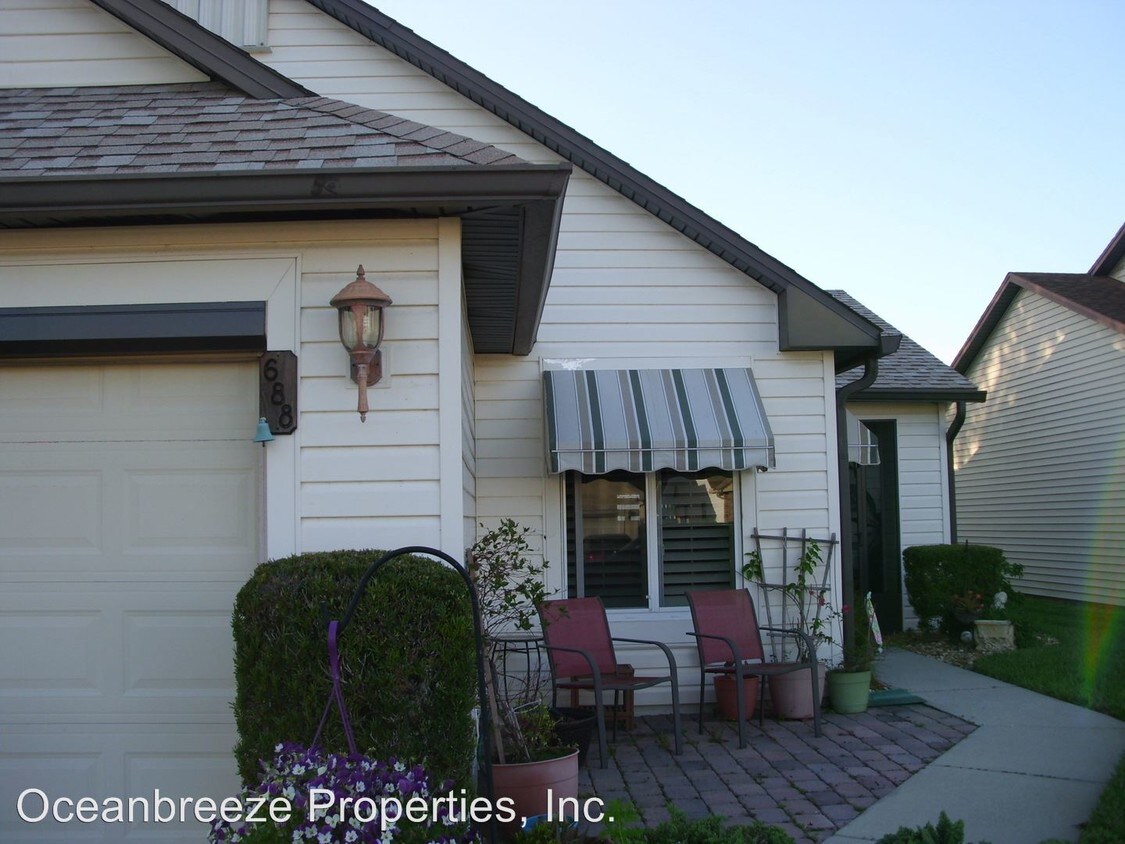 688 Middlebury Loop, New Smyrna Beach, FL 32168 Condo for Rent in New