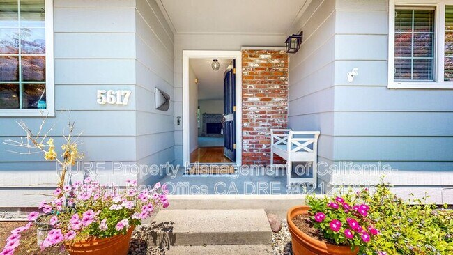 Foto del edificio - 5617 Dupont Dr