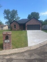 Building Photo - 9 Valewood Ct