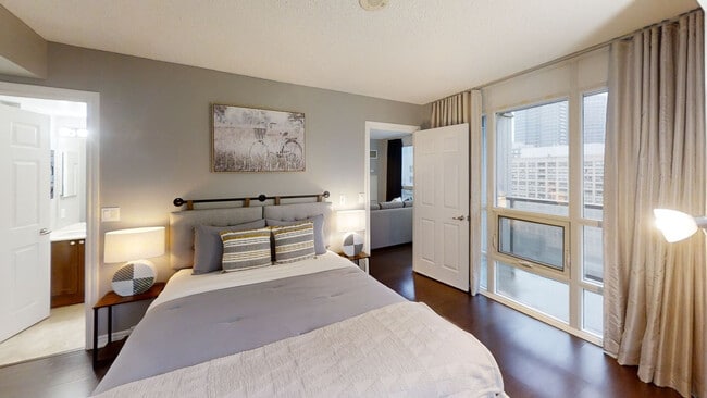 Building Photo - 763 Bay St.