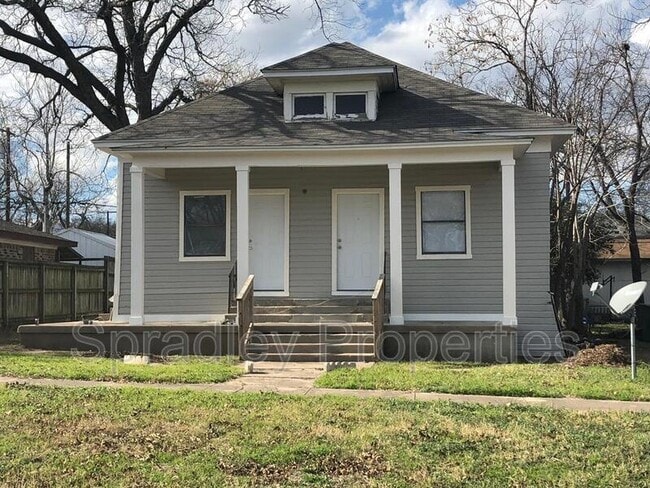 Building Photo - 806 N 4th St