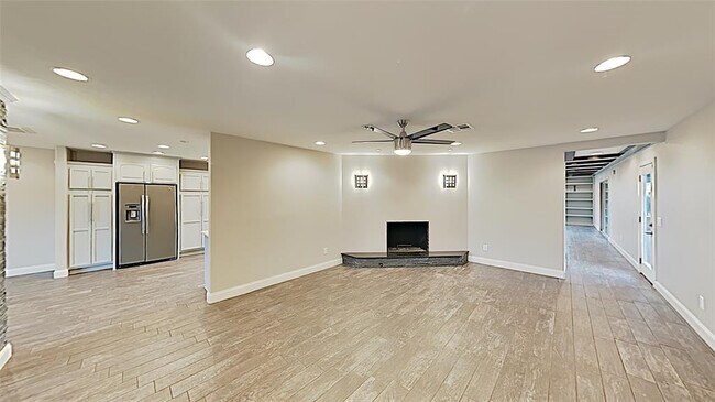 Foto del edificio - 6228 N Grand Blvd