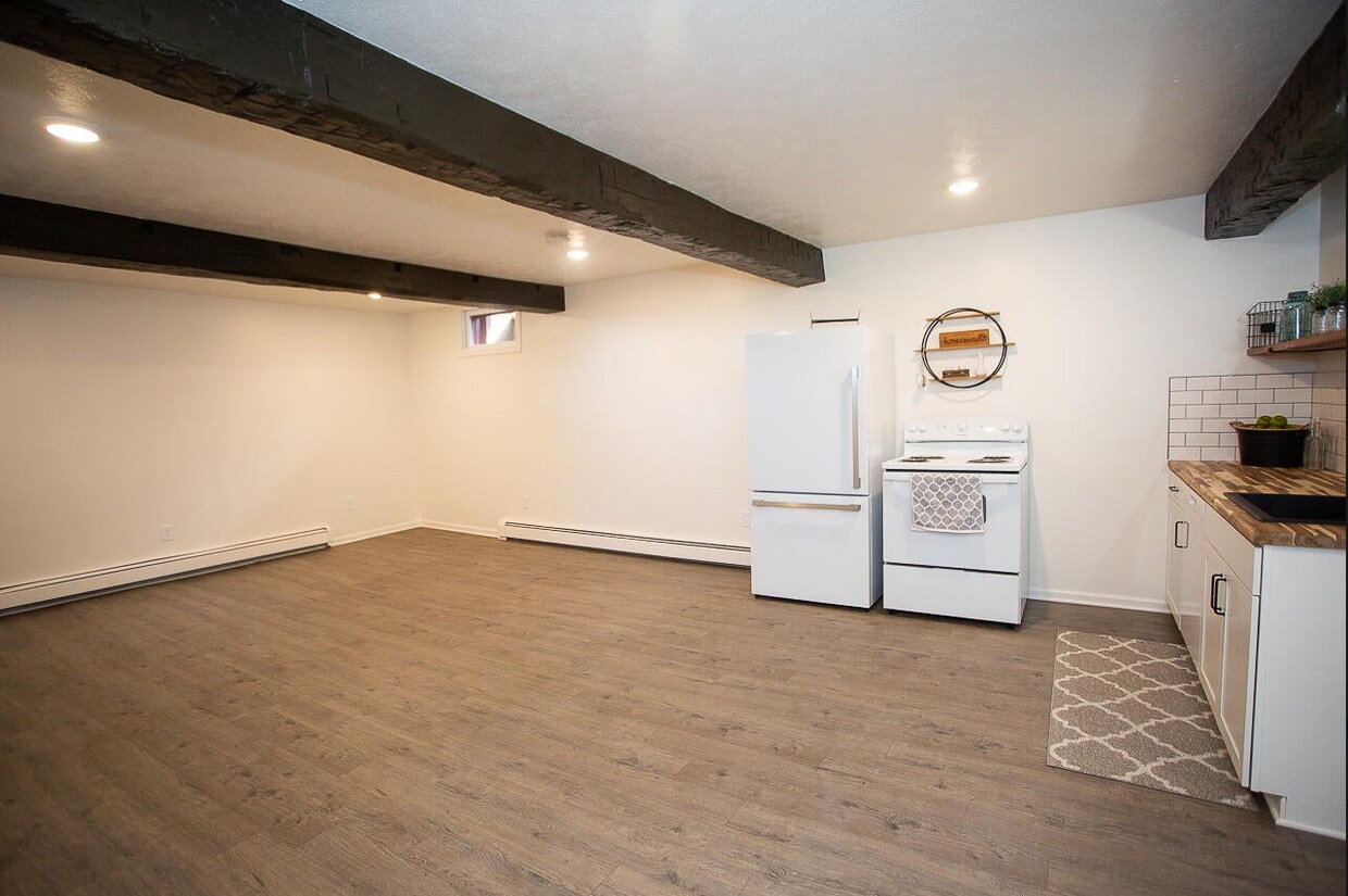 2287 Segwun Ave SE Unit C, Lowell, MI 49331 Apartments in Lowell, MI