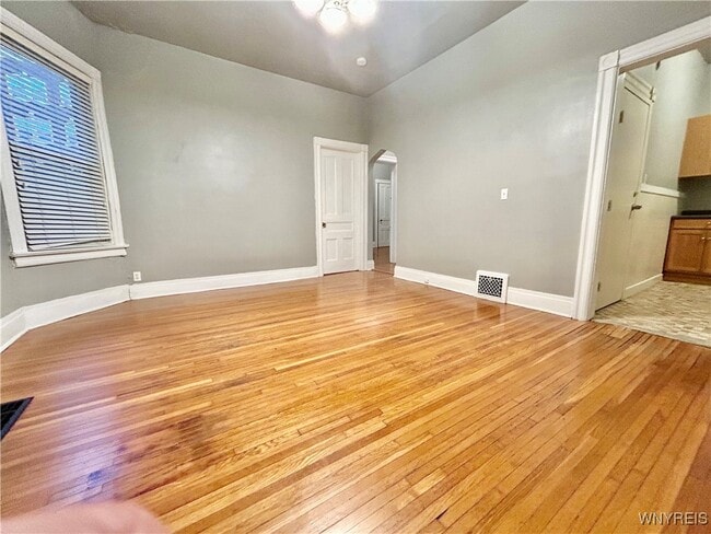 Building Photo - 123 Highland Ave