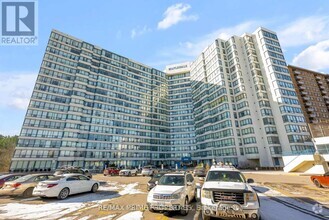 Building Photo - 3050-3050 Ellesmere Rd