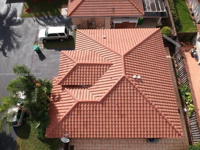 Building Photo - 5758 NW 97th Pl