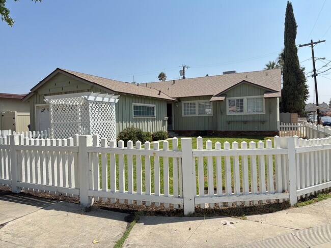 Foto del edificio - 7700 Alcove Ave