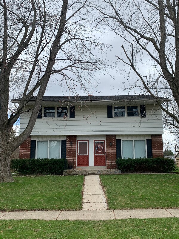 Foto principal - 1819 Oakdale Dr