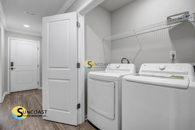 Building Photo - 1522 Yelford Cir