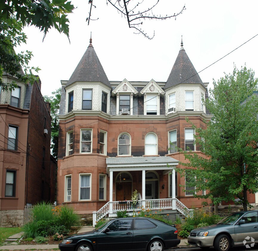 Foto del edificio - 626-628 Summerlea St