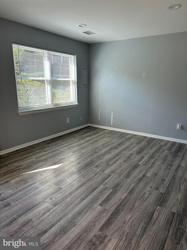 9621 Hagel Cir Unit D, Lorton, VA 22079 Room for Rent in Lorton, VA