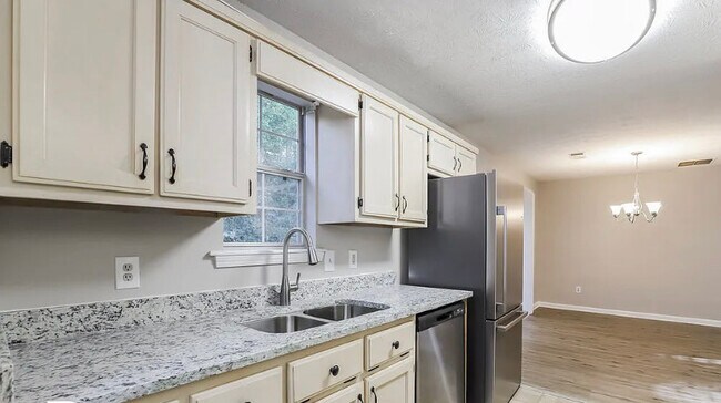 Foto del edificio - 5340 Tomahawk Terrace