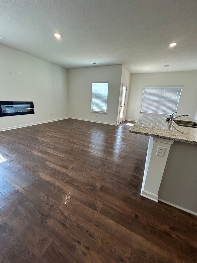 Foto del edificio - Newly Constructed Community Just 35 Minute...