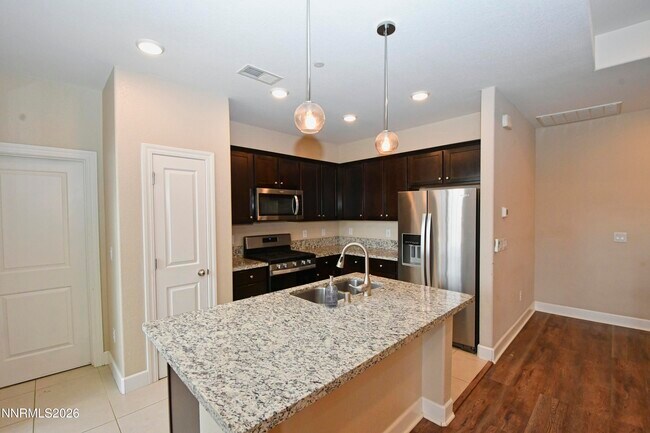 Building Photo - 1770 Dark Horse Rd