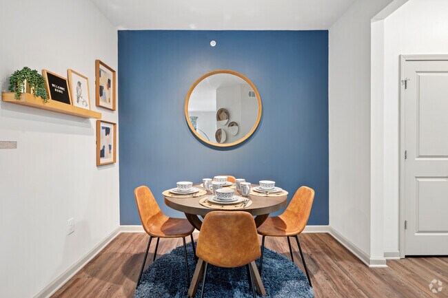 B1 - Wrigley 2 habitaciones, 2 baños - 1079 pies cuadrados - Comedor - The Infield Lofts
