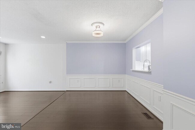 Foto del edificio - 7211 Squirrel Run Ct