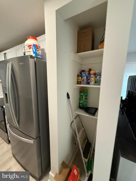 Building Photo - 1805 N Howard St