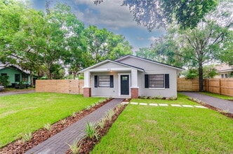 Building Photo - 5802 N Suwanee Ave
