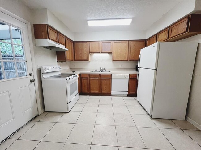 Foto del edificio - 110 Willow Ave