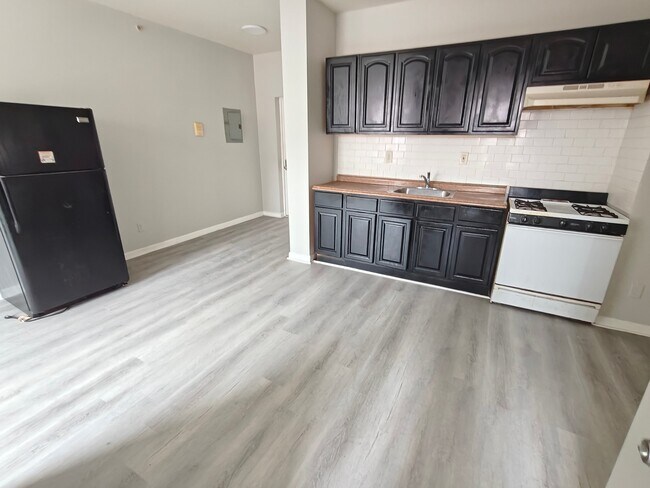 Foto del edificio - 279 Goldsmith Ave