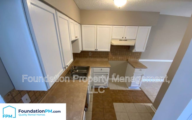 Building Photo - 3818 High Bridge Ct