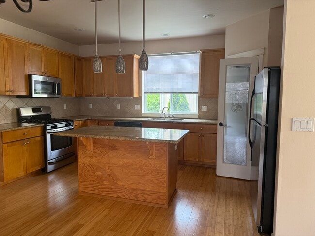 Building Photo - 11118 Paine Field Way