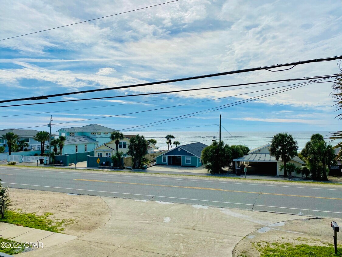 Primary Photo - 13412 Front Beach Rd