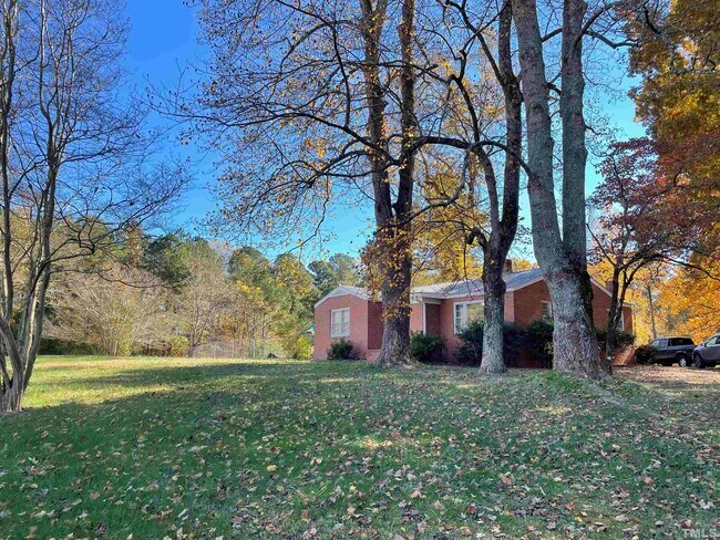 Building Photo - 1477 Andrews Store Rd