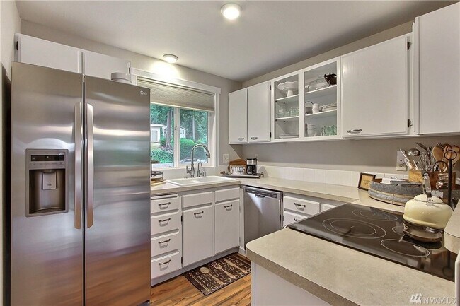 Foto del edificio - 310 39th Ave Ct NW